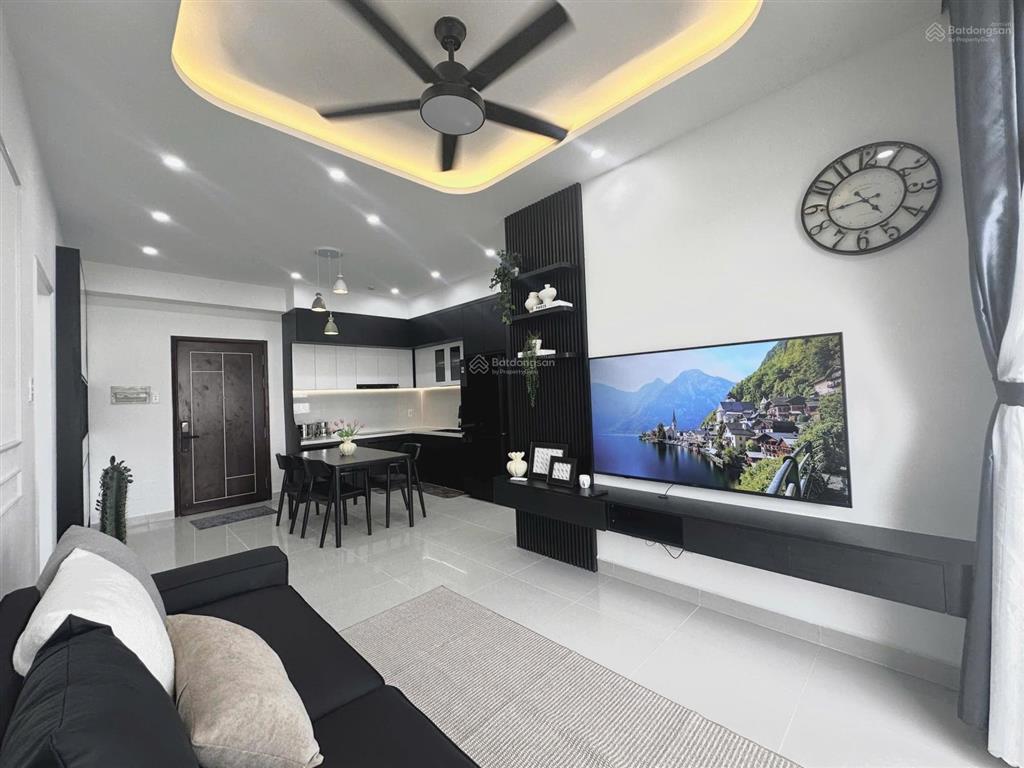 Bán căn hộ summer square, 4,15 tỷ, 78m2, 2pn, 2wc, đẹp, nhiều tiện ích xem nhà 0938 114 *** e phượng