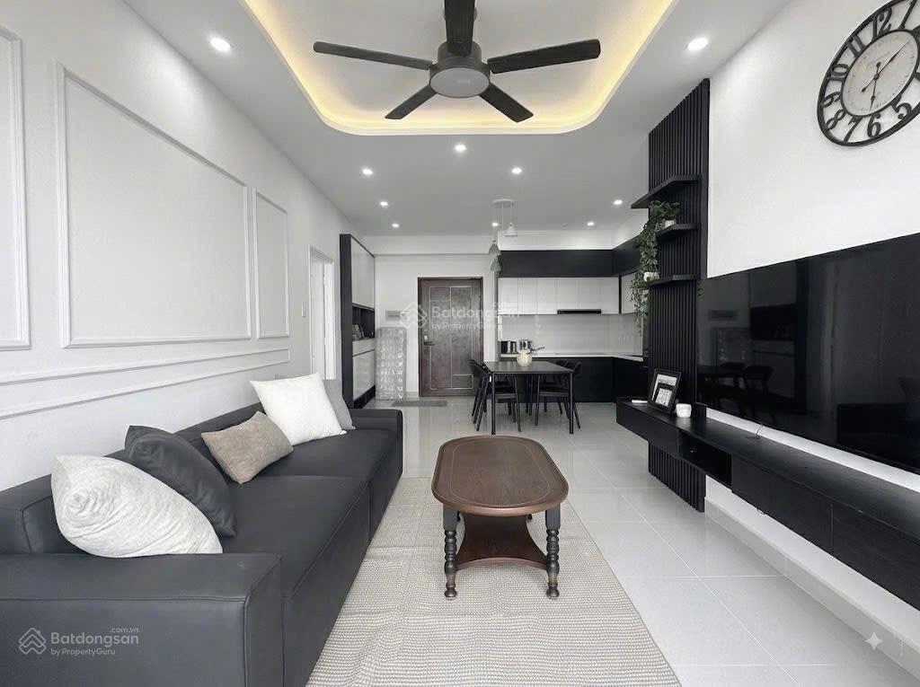 Bán căn hộ summer square, 4,15 tỷ, 78m2, 2pn, 2wc, đẹp, nhiều tiện ích xem nhà 0938 114 *** e phượng