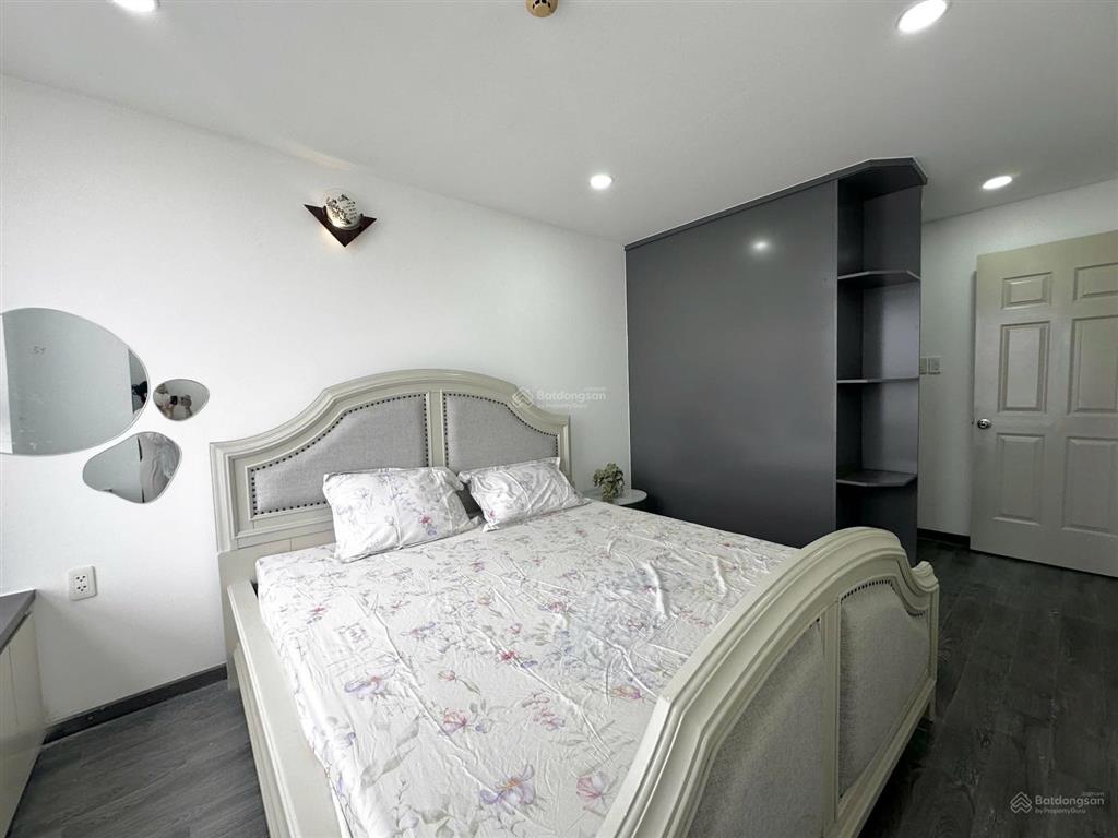 Cho thuê căn hộ chung cư 2pn, 2wc, 110m2 tại the everrich i, q11, tp.hcm, 17 triệu vnd