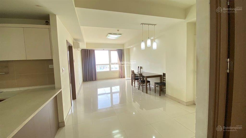 Cho thuê căn hộ 3pn,2wc,106m2 giá đẹp tại oriental plaza 685  xem nhà 0938 114 *** e phượng