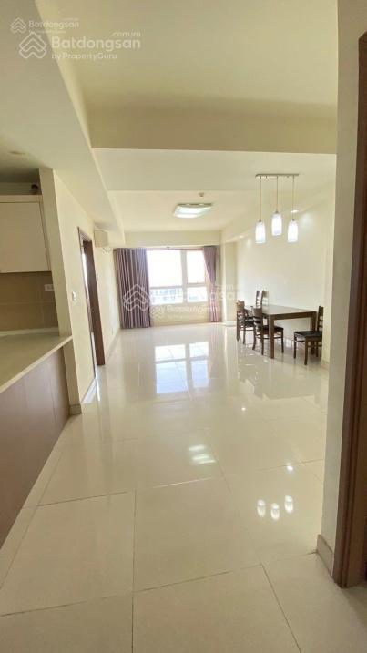 Cho thuê căn hộ 3pn,2wc,106m2 giá đẹp tại oriental plaza 685  xem nhà 0938 114 *** e phượng