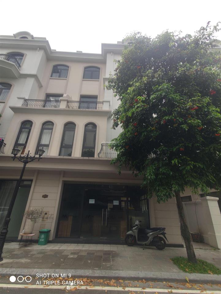 Cho thuê căn kinh doanh đẹp diện tích 108m2 chỉ 12 triệu/tháng (bao phí)