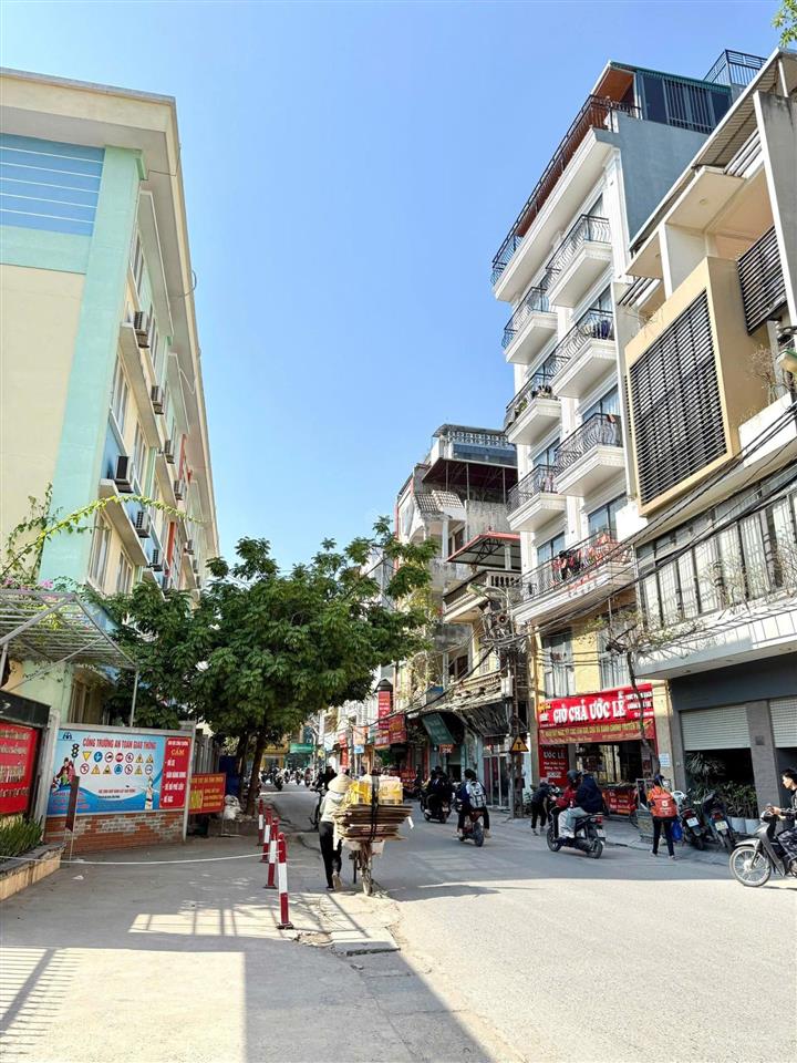 Bán nhà chiến thắng, gần phố, kcbt chắc chắn, 6 tầng 6 ngủ, dt 38m giá 8.35 tỷ