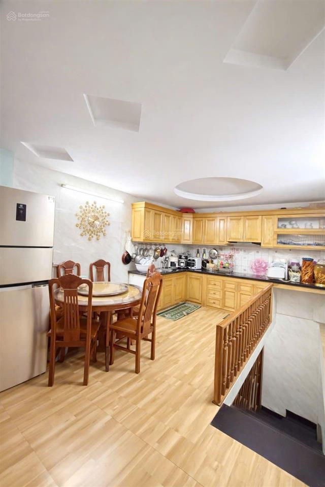 Bán nhà chiến thắng, gần phố, kcbt chắc chắn, 6 tầng 6 ngủ, dt 38m giá 8.35 tỷ