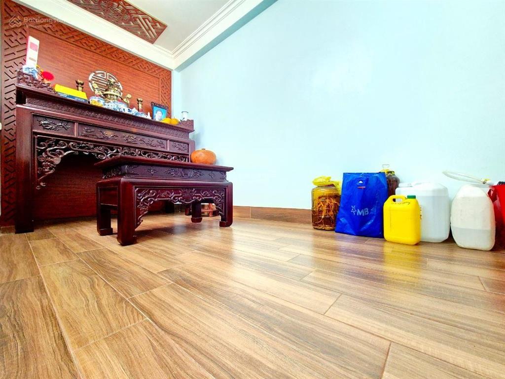 Hàng siêu hiếm tại yên nghĩa, 56 m2, 3 tầng, 7m mặt tiền, giá 5.5 tỷ, pháp lý đầy đủ