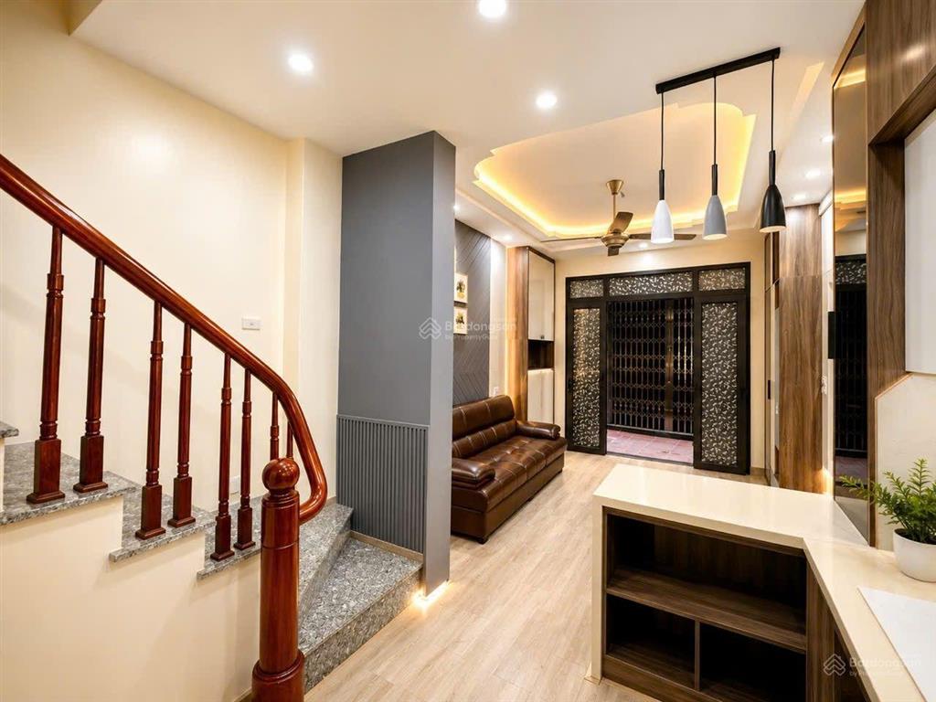 Bán nhà yên hòa, yên nghĩa, hà đông  dt 35m2 4 tầng, ô tô đỗ cửa, nhà mới full nội thất giá 4.3 tỷ