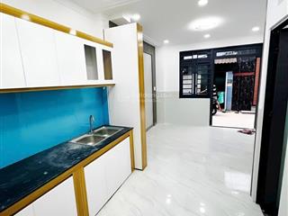 Nhà hxh đường trần thị hè, 4x6m, 2pn, nhà đẹp giá 780tr công chứng liền