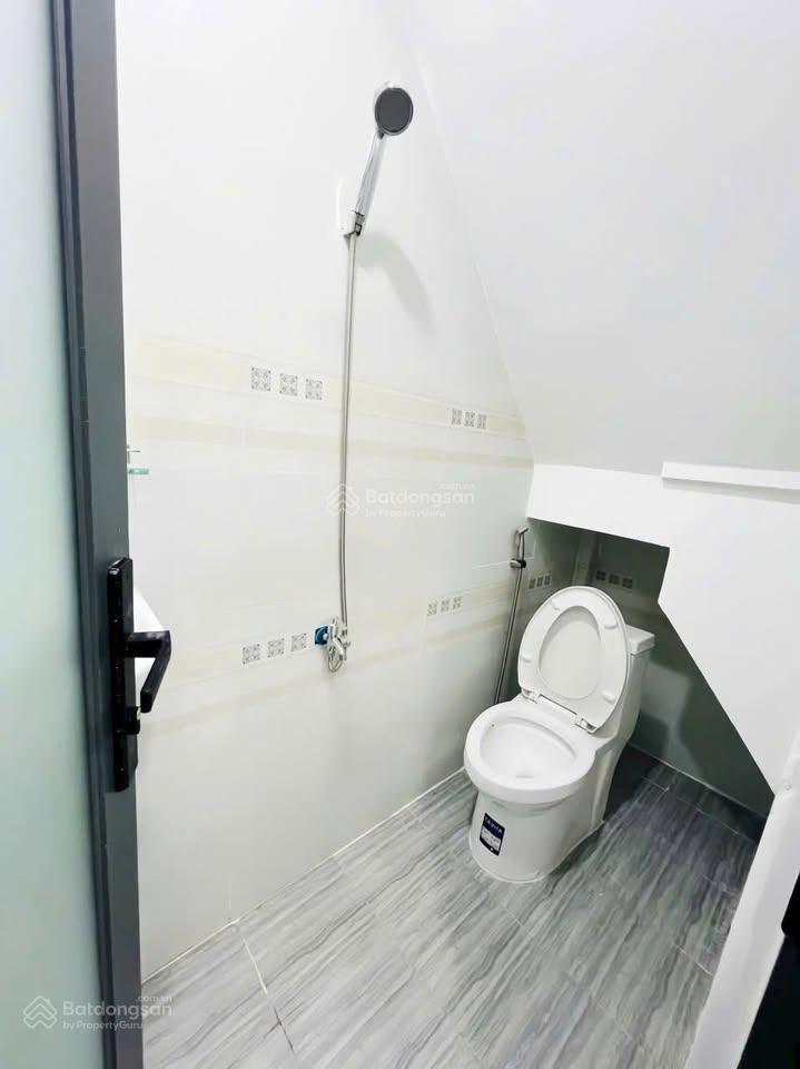 Nhà hxh đường trần thị hè, 4x6m, 2pn, nhà đẹp giá 780tr công chứng liền