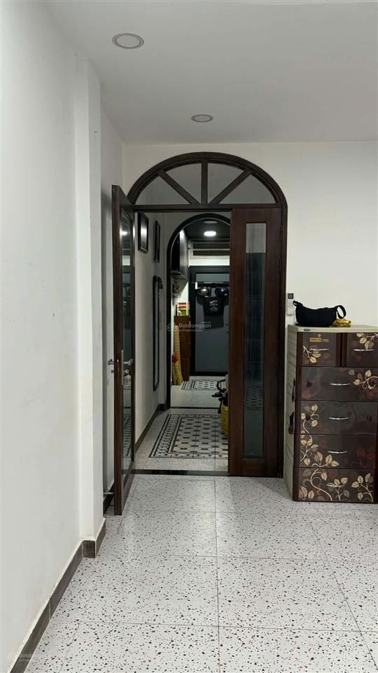 Chính chủ cần bán chung cư hẻm 80 ba vân, lầu thấp, 46m2, 2pn, nội thất cao cấp
