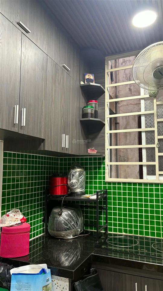 Chính chủ cần bán chung cư hẻm 80 ba vân, lầu thấp, 46m2, 2pn, nội thất cao cấp