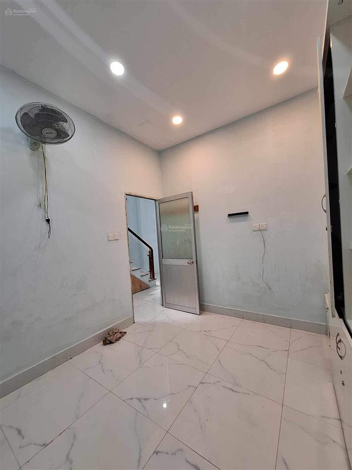 Thiếu tiền bán gấp  bán nhà riêng, chính chủ, shr, giá 2.2, diện tích 22m2