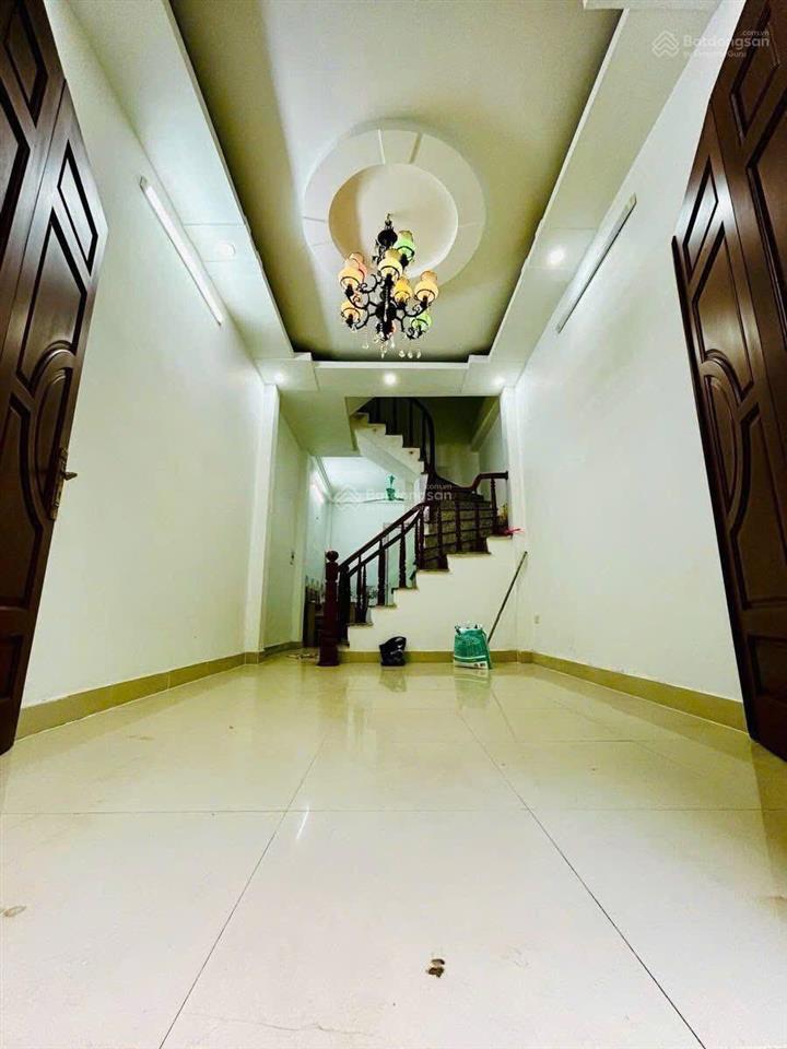 Đầu tư kinh doanh  bán nhà hẽm, giá 1.8 tỉ, shr