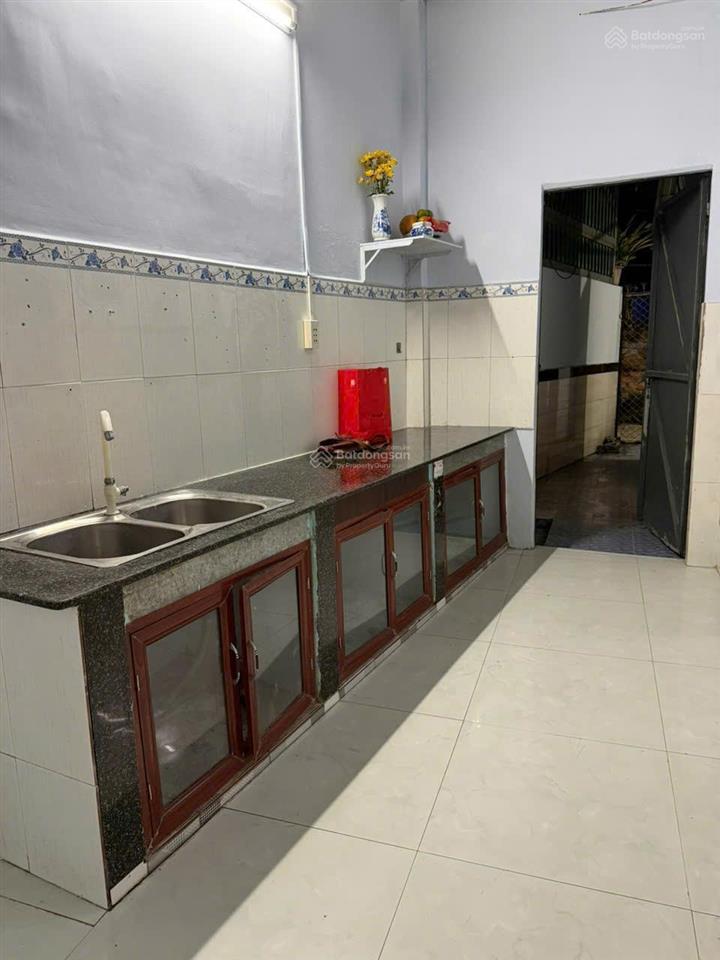 Kinh doanh thua lỗ bán gấp nhà bình dương, 1 tỷ 5, căn 3pn, diện tích 30m2, shr, chính chủ