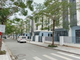 Bán biệt thự an quý villa  kđt dương nội, q.hà đông, giá tốt chỉ với 50 tỷ gần công viên
