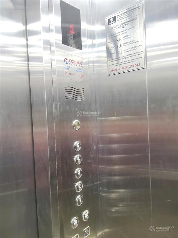 Cần bán liền kề vị trí đẹp, nhà hoàn thiện thang máy phù hợp ở kết hợp kinh doanh giá 19,5 tỷ