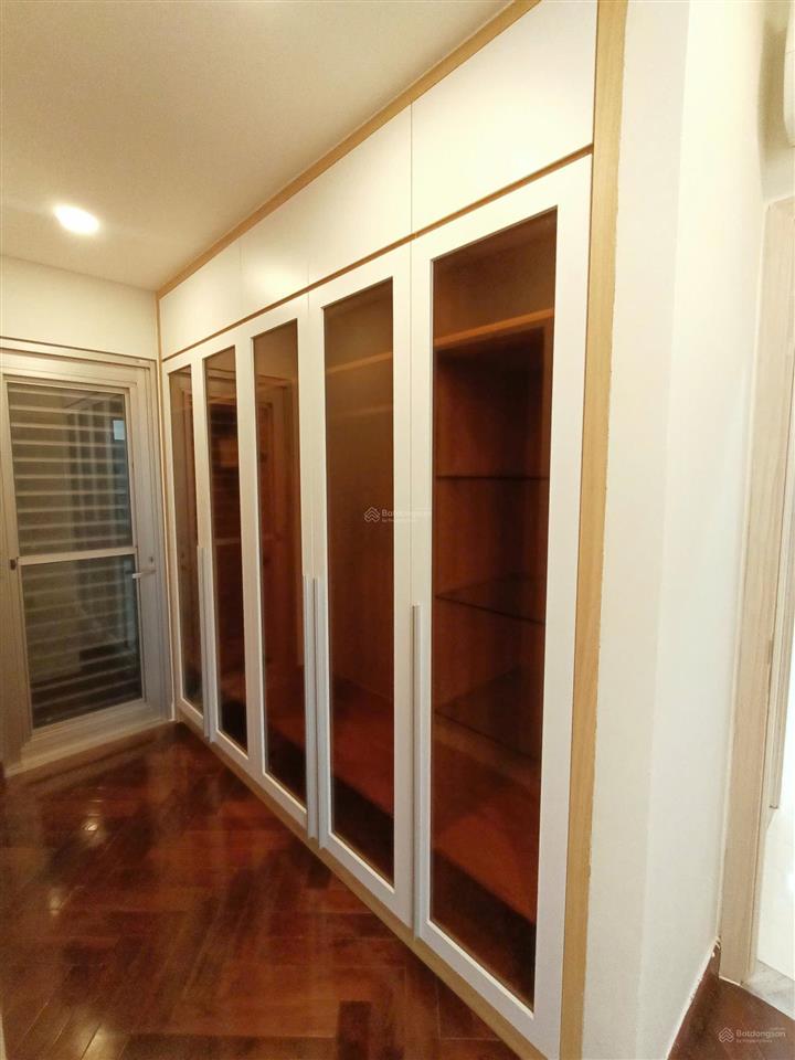 Midtown phú mỹ hưng | 115m2 | 3pn2wc | nội thất dính tường | cho thuê ngay