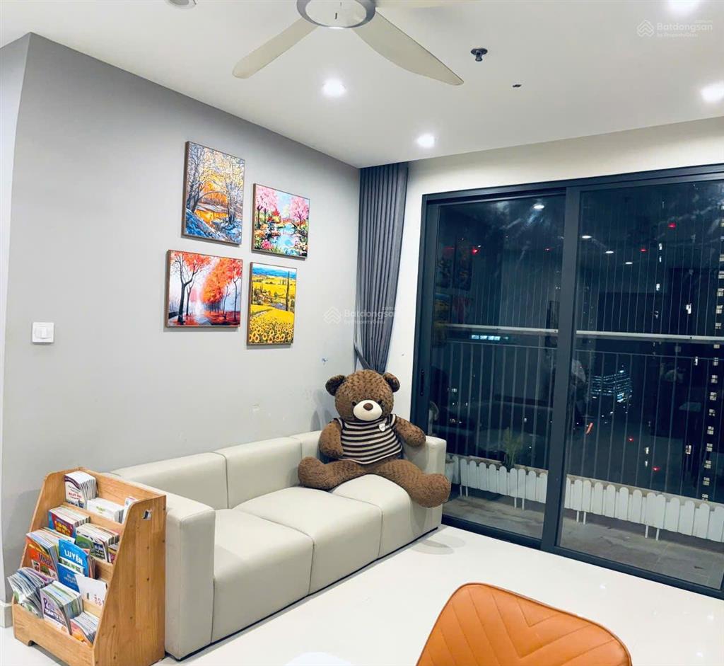 Bán căn hộ 2pn1wc tại vinhomes smart city, 4,4 tỷ, 55m2 ban công siêu mát