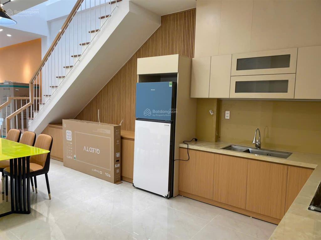 Bán nhà riêng 922/28 trường chinh, 4,7 tỷ, 100m2, view đẹp, uy tín