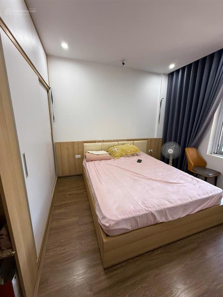 Bán căn hộ 3 phòng ngủ mà giá nhỉnh 6,3 tỉ hướng thoáng mát sổ đỏ lâu dài