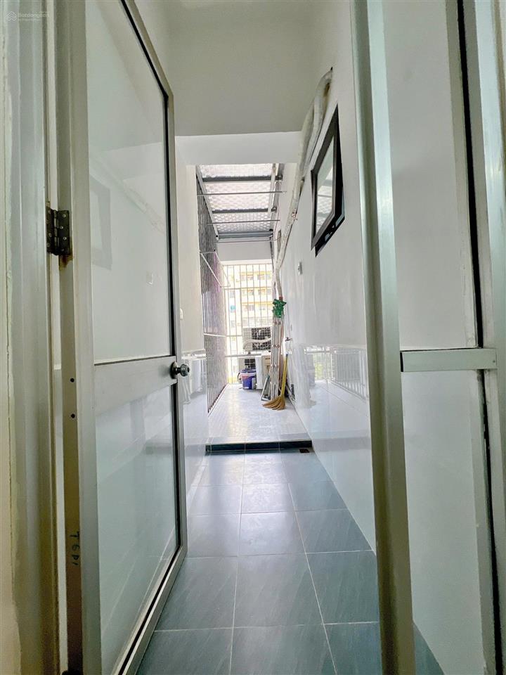 Bán gấp cc 2pn full nội thất tại b3 nam trung yên, 4,7 tỷ, 62m2