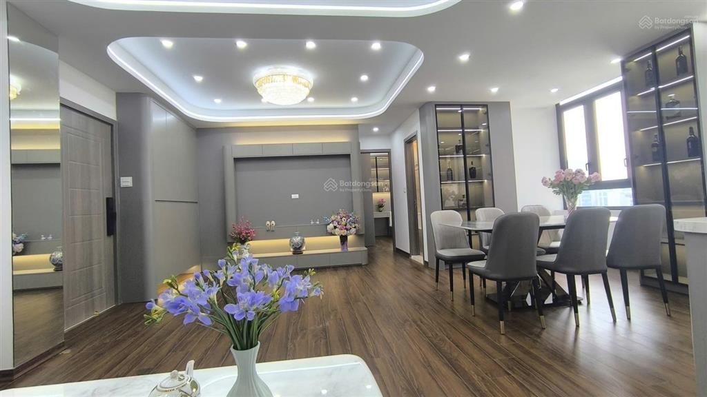 Bán cc 4pn, 2wc, 115m2 tại khu đô thị mễ trì hạ, 8 tỷ vnd, chính chủ tốt