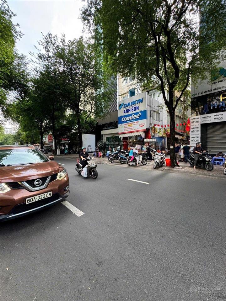 Bán mt ngang 8 x 23 kc 4 tầng st hđt 170 triệu hđ hết 2026
