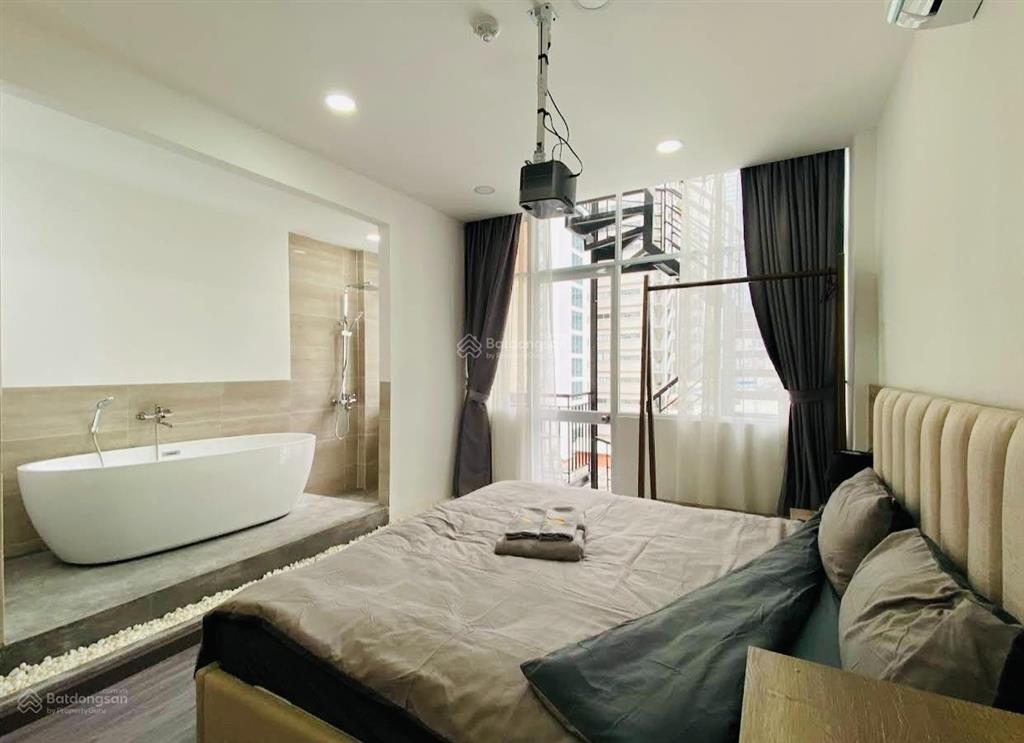 Ban khach sạn mt lý tự trọng đoạn nhà hát tphcm 4.2 x 30 hầm 8 tầng 88 tỷ