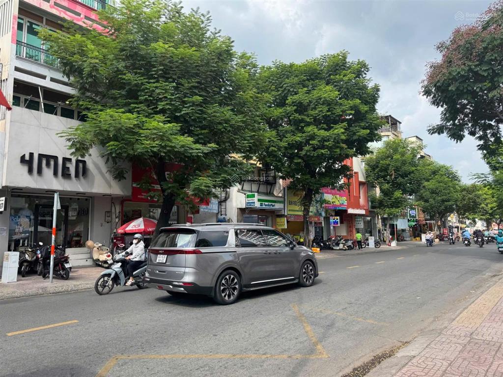 Giảm 5 tỷ nhà mt lê văn sỹ 6 x 20 kc 4 tầng hđt 120 triệu 39 tỷ