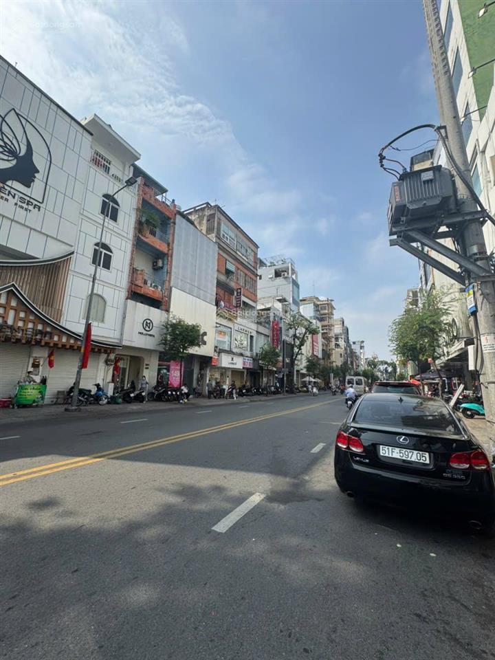 Bán mt trục chính phú nhuân 27 x 45 dtcn 1120m2 giá bán 220 tỷ chốt