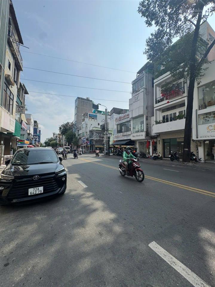 Bán mt trục chính phú nhuân 27 x 45 dtcn 1120m2 giá bán 220 tỷ chốt