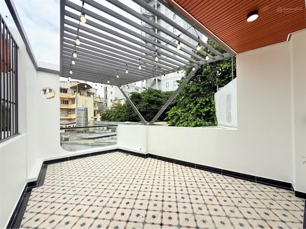 Nhà 3 tầng, 50m2, đường trần huy liệu ,phú nhuận, mời chào 7.4 tỷ