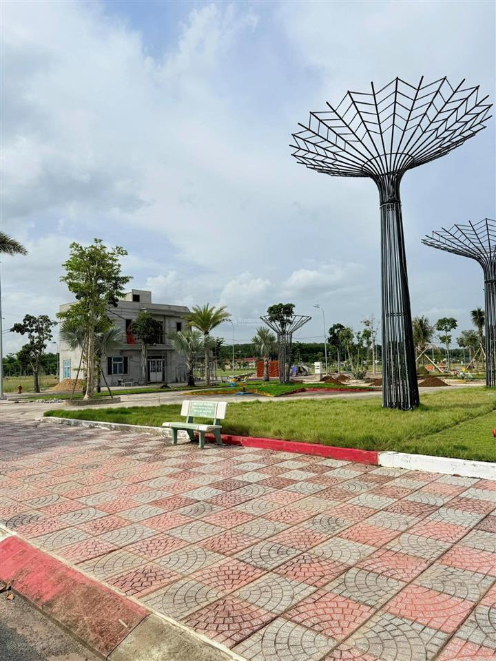 Sở hữu suất nội bộ ngay trung tâm mới tại tp.hcm  chỉ 1 tỷ 168  sổ hồng riêng, hạ tầng hoàn thiện