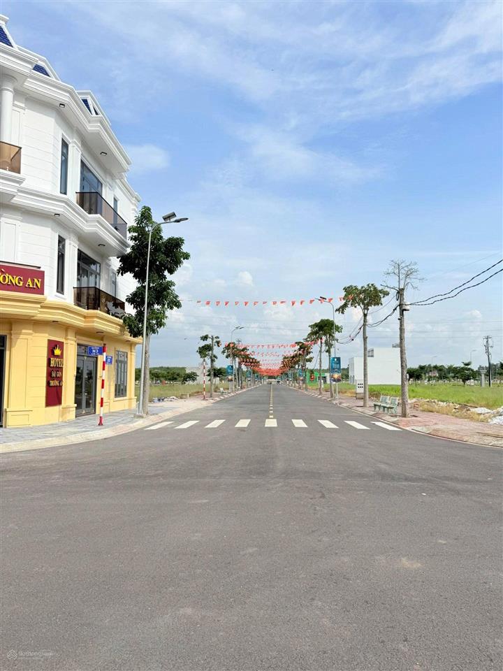 Sở hữu suất nội bộ ngay trung tâm mới tại tp.hcm  chỉ 1 tỷ 168  sổ hồng riêng, hạ tầng hoàn thiện