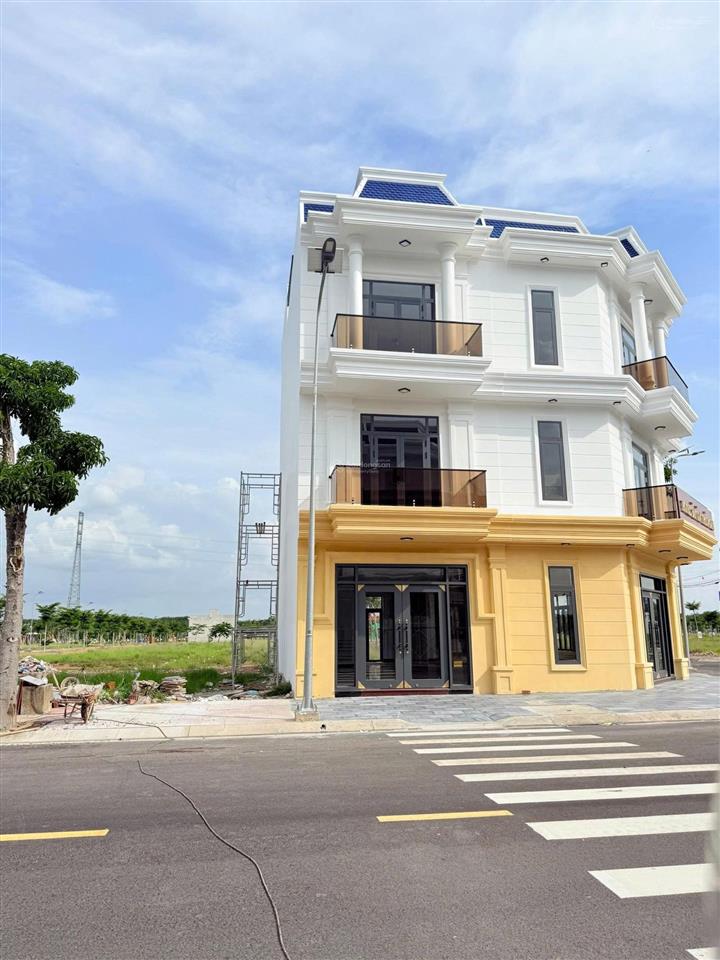 Sở hữu suất nội bộ ngay trung tâm mới tại tp.hcm  chỉ 1 tỷ 168  sổ hồng riêng, hạ tầng hoàn thiện
