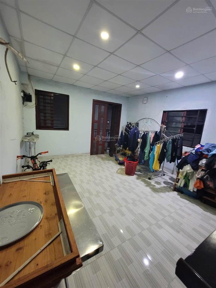 Bán nhà 2 lầu  2 mặt tiền ngay sát chợ thạch đà gò vấp, dt 4m x 11m. giá 4 tỷ 350.