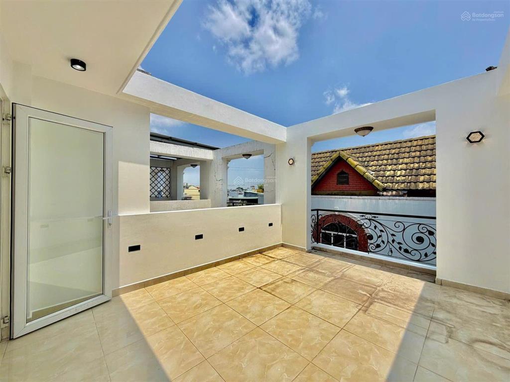 Bán nhà lê văn sỹ  phú nhuận  gần 50m2 ( 4.8 x 10 )  4 tầng  3 pn  hẻm xe hơi giá 7.25 tỷ tl