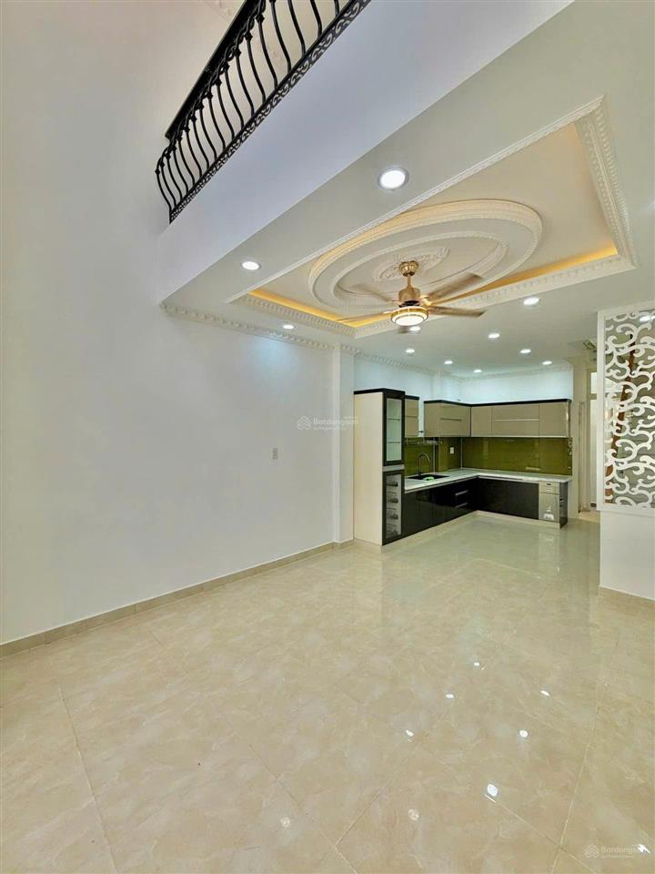 Bán nhà lê văn sỹ  phú nhuận  gần 50m2 ( 4.8 x 10 )  4 tầng  3 pn  hẻm xe hơi giá 7.25 tỷ tl