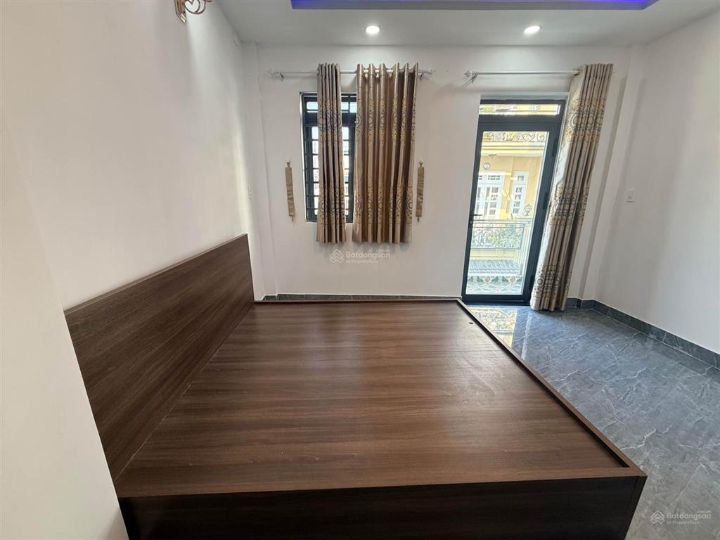 Chủ giảm giá mạnh bán gấp, dương quảng hàm trung tâm gò vấp  50m2 gần emart