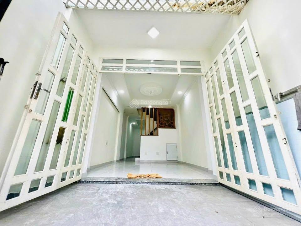 Nhà ngộp 82m2 tại tân hiệp, hóc môn, giá 1 tỷ 470 triệu, sổ hồng riêng