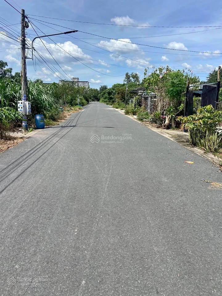 Bán gấp nhà 5x30m 150m2, giá 850 triệu, tại trần tử bình, sổ hồng riêng