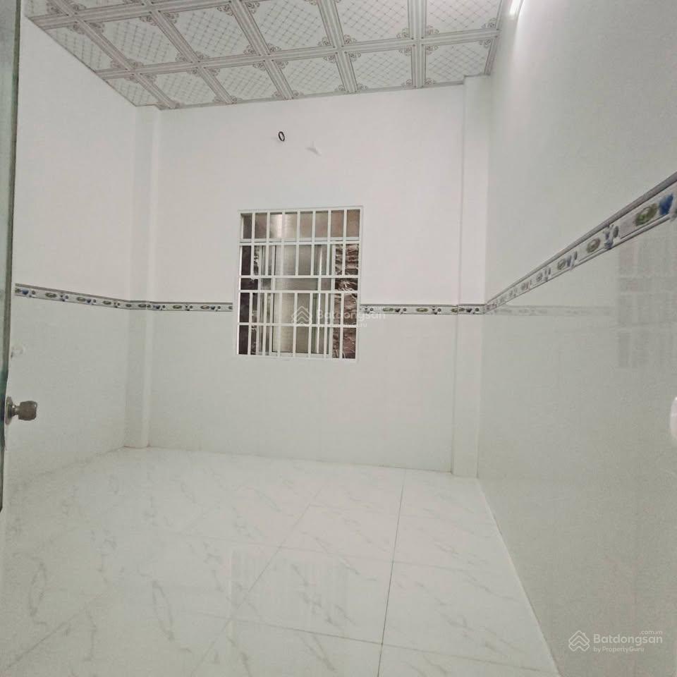 Bán gấp nhà 5x30m 150m2, giá 850 triệu, tại trần tử bình, sổ hồng riêng