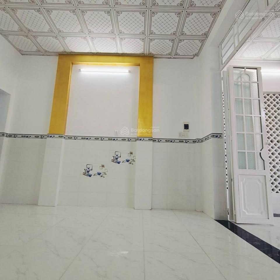 Bán gấp nhà 5x30m 150m2, giá 850 triệu, tại trần tử bình, sổ hồng riêng