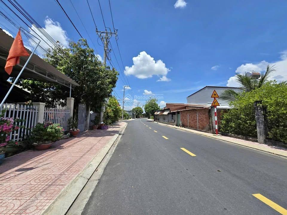 Bán nhà 282m2 6x47m tại suối sâu, giá 750 triệu, sổ hồng riêng