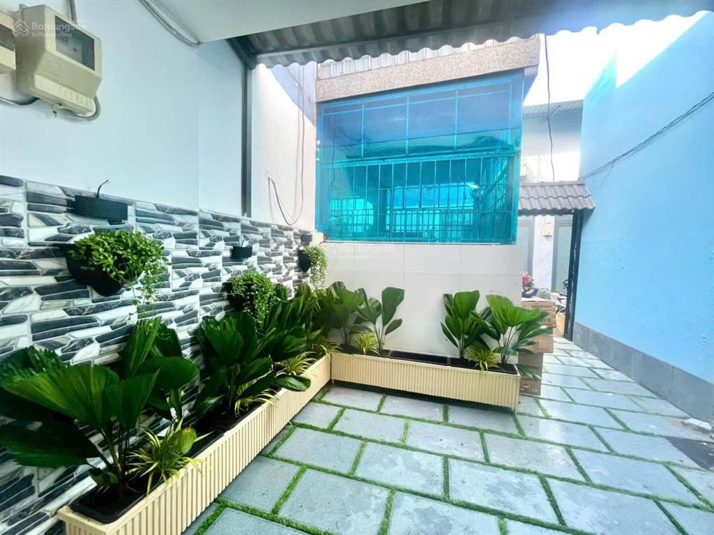 Bán nhà 9x14m = 126m2 bàu gĩa chỉ 850 triệu, sổ hồng riêng