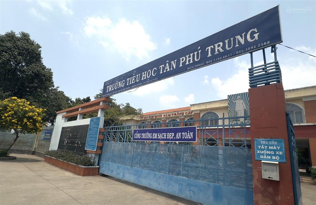Bán nhà 131m2 5x26m tại trường tiểu học tân phú trung, 990 triệu, sổ hồng riêng