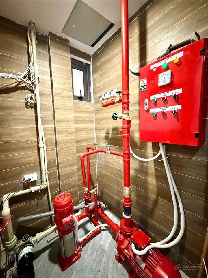 Bán tòa căn hộ dịch vụ 99m, 17 phòng, gần văn cao ba đình, cách hồ tây 200m
