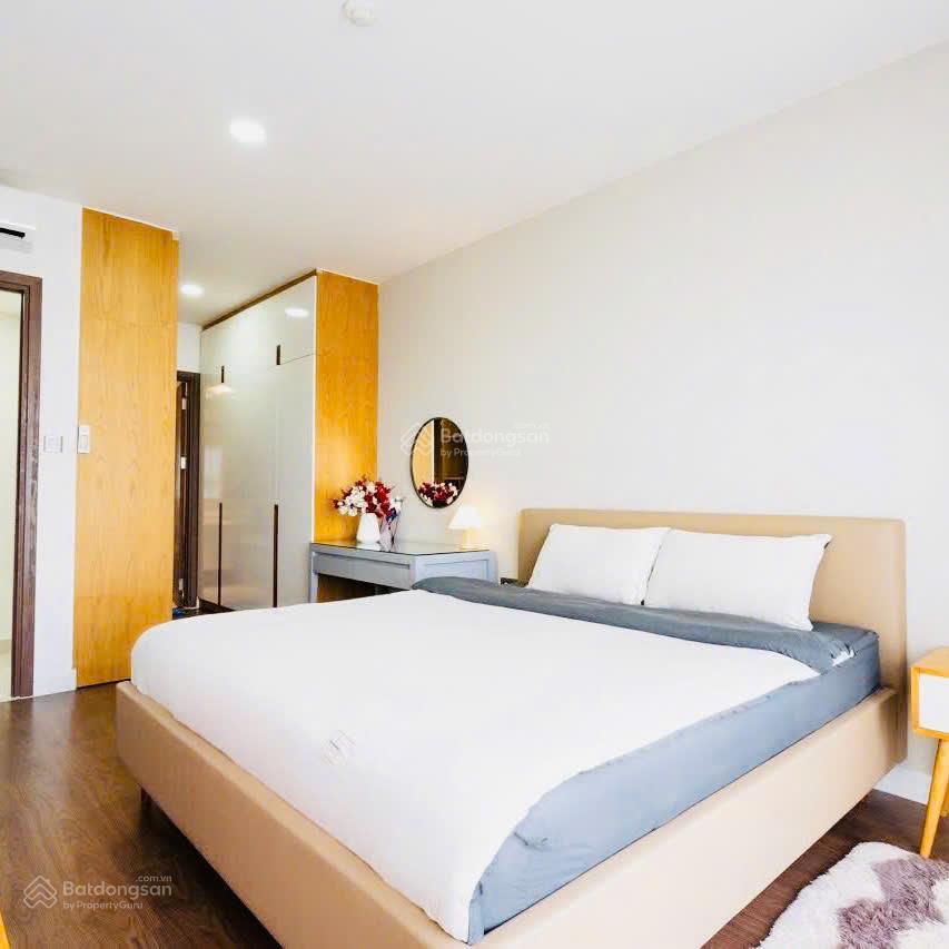 Bán chung cư a14 nam trung yên, 2pn, 62m2, giá 5,3 tỷ full tiện ích trung tâm cầu giấy