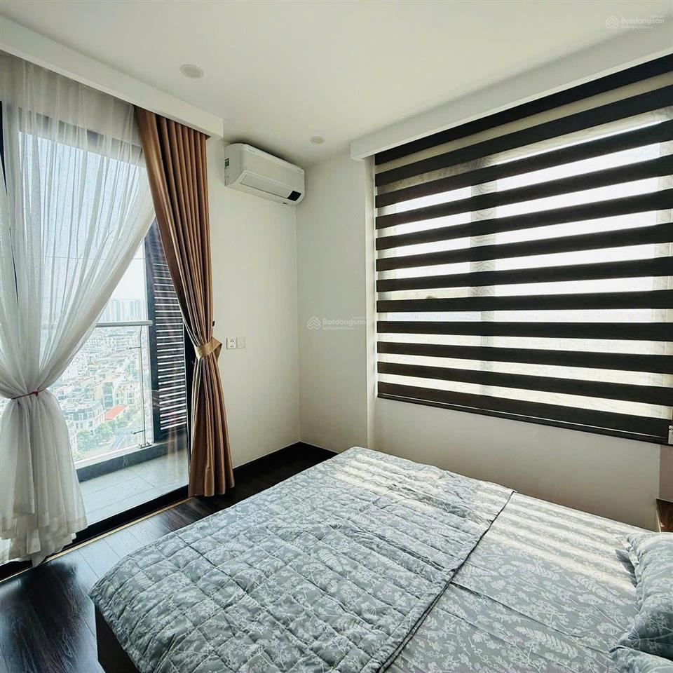 Chính chủ bán căn hộ chung cư nam trung yên full nội thất, giá chỉ 3,8 tỷ