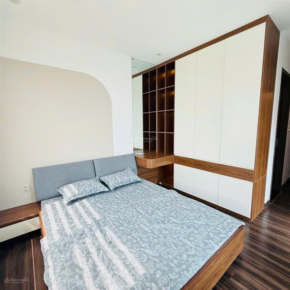 Bán căn góc chung cư t30 nam trung yên đủ nội thất giá 5,05 tỷ view đẹp, nhà sang trọng