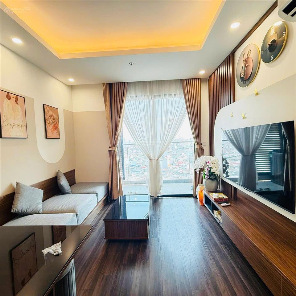 Bán căn góc chung cư t30 nam trung yên đủ nội thất giá 5,05 tỷ view đẹp, nhà sang trọng